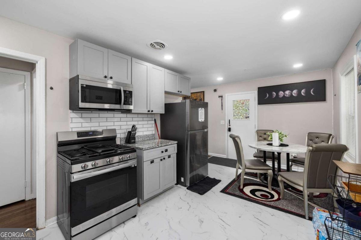 4317 Brookside Drive Forest Park - Photo 10