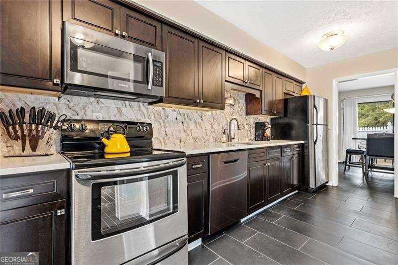 1129 Roselawn Lane Marietta - Photo 7