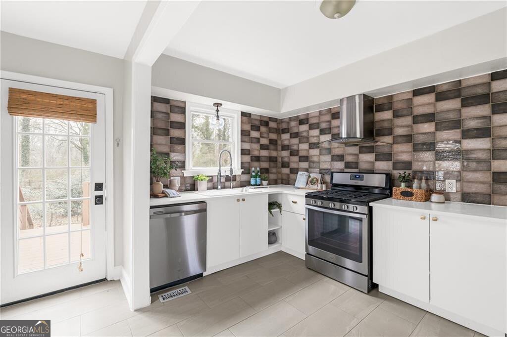 1875 Sylvan Ridge Drive Atlanta - Photo 14