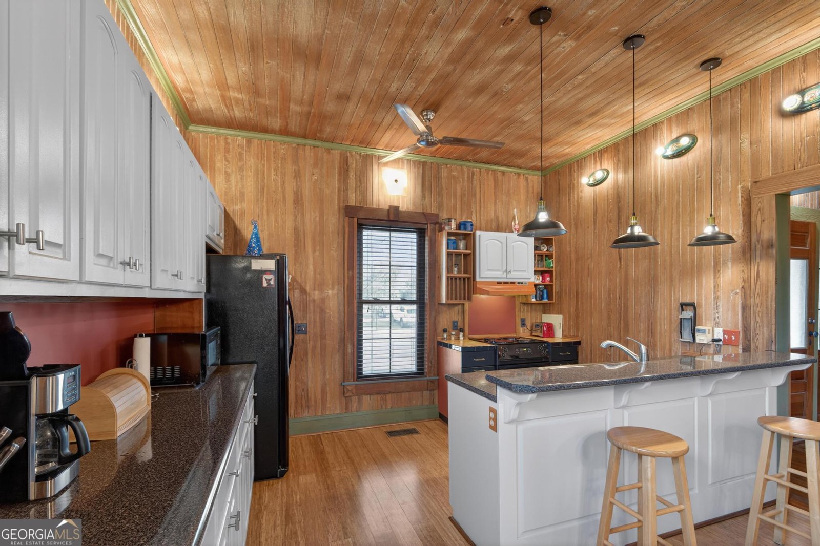 33 Main Street Register - Photo 13