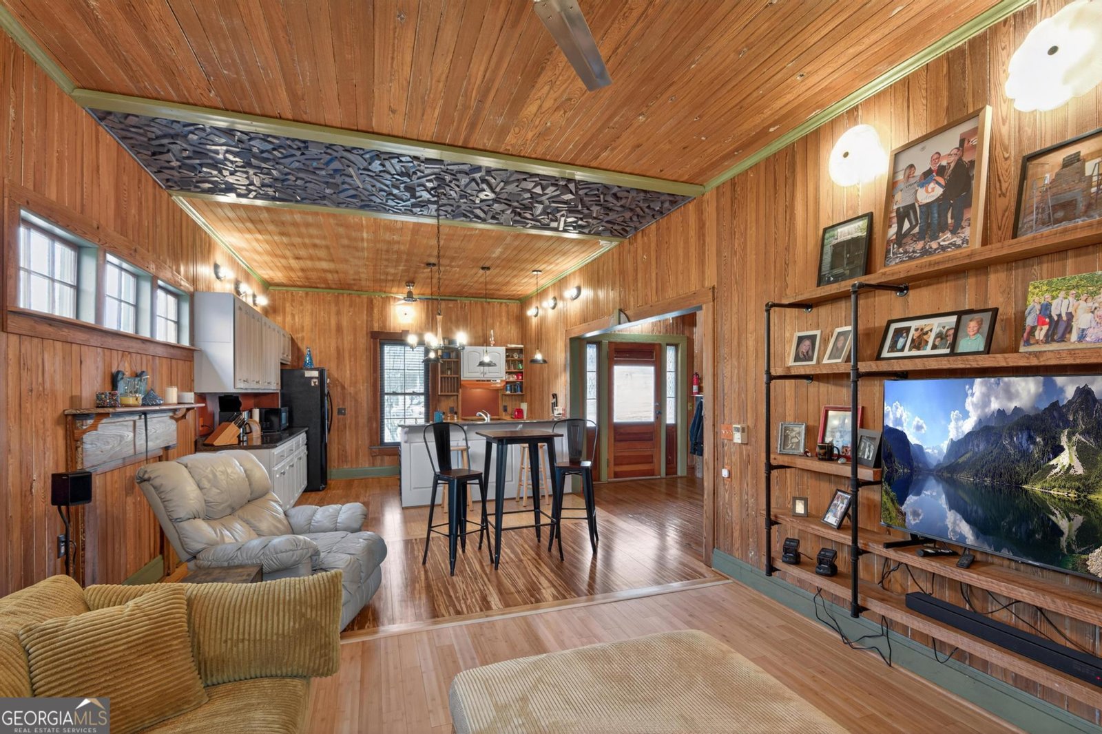 33 Main Street Register - Photo 15