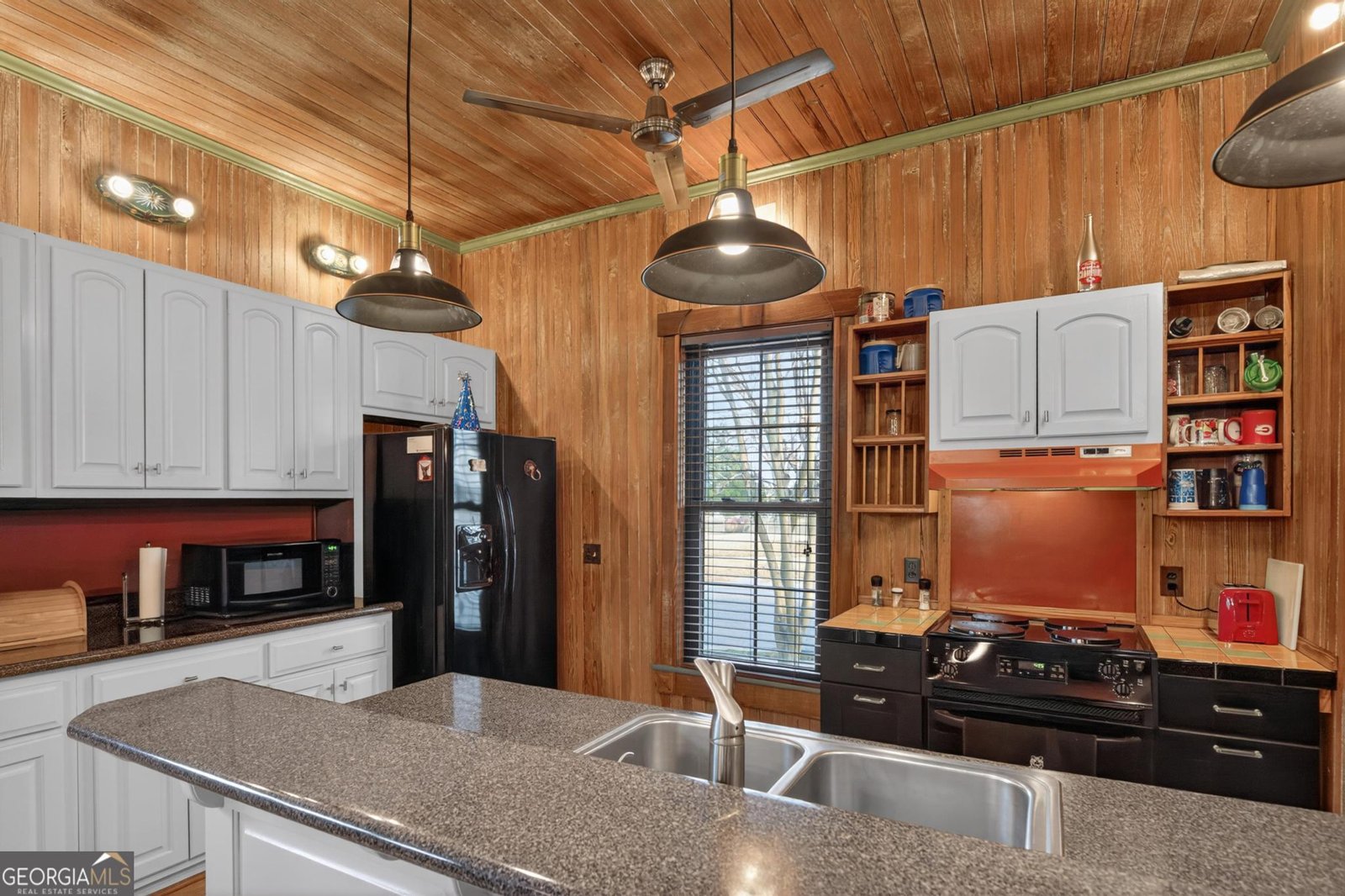 33 Main Street Register - Photo 17