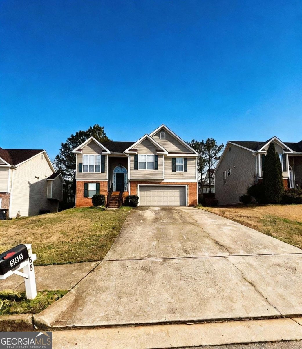 565 Ransom Way Stockbridge - Photo 1