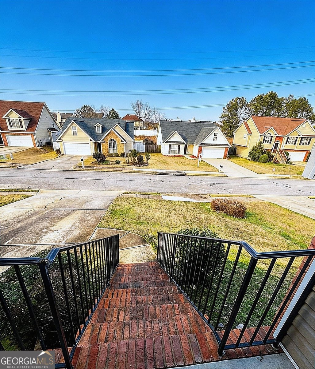 565 Ransom Way Stockbridge - Photo 12