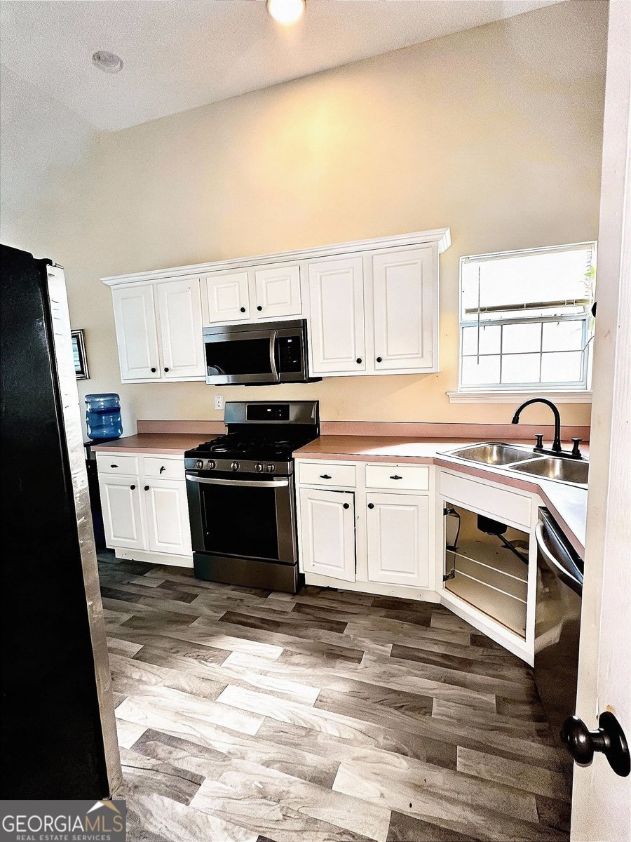 565 Ransom Way Stockbridge - Photo 18