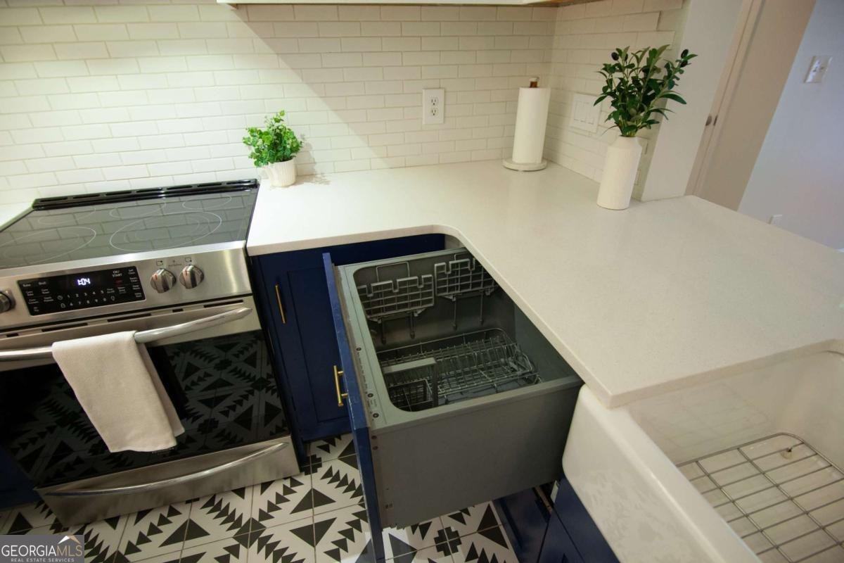 1025 Mcgill Park Avenue Atlanta - Photo 6