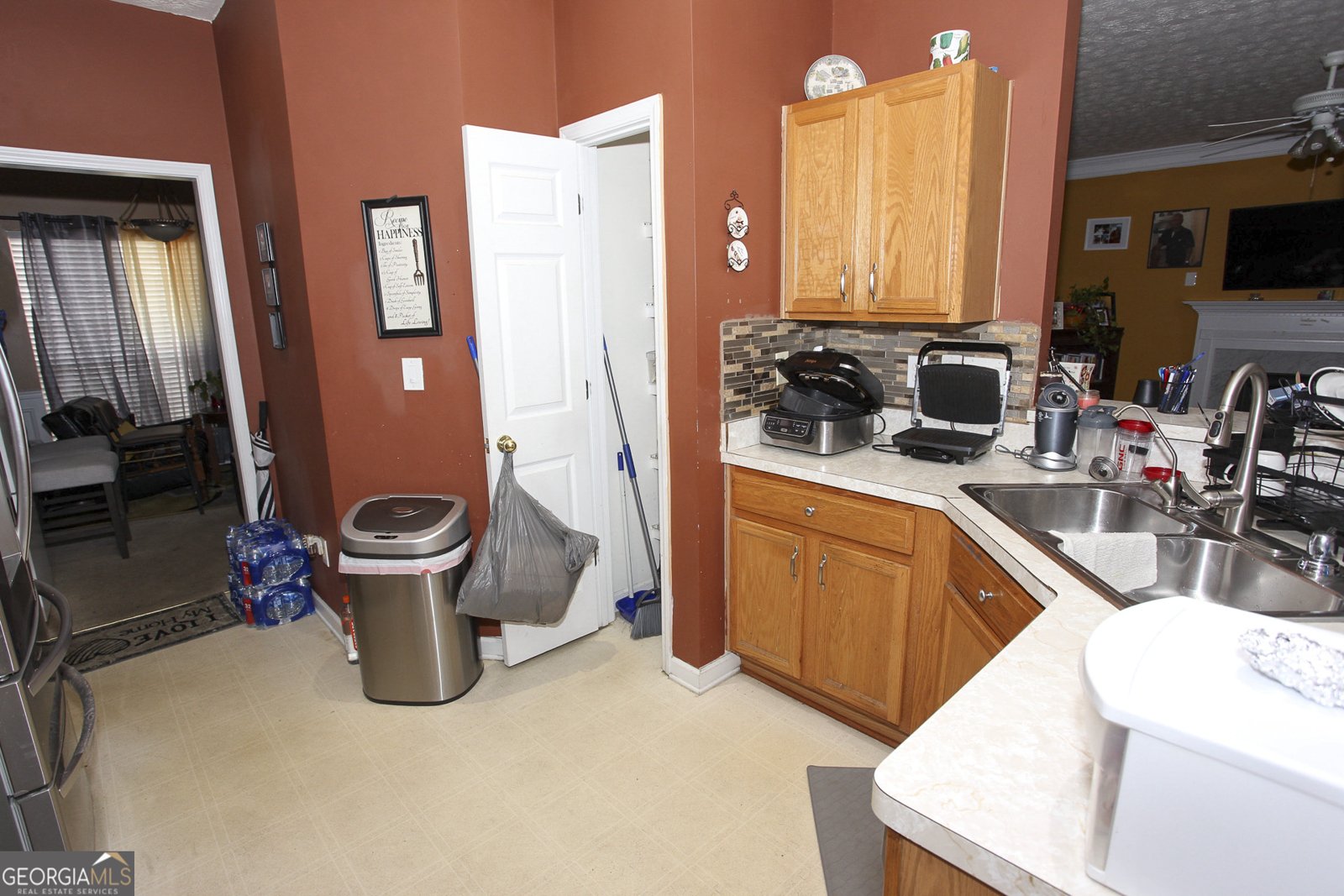 8661 GLENDEVON 8661 glendevon ct Riverdale - Photo 12