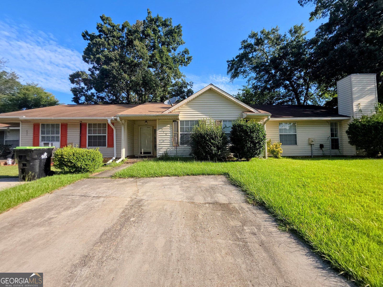 318 Somerset Drive Warner Robins - Photo 1