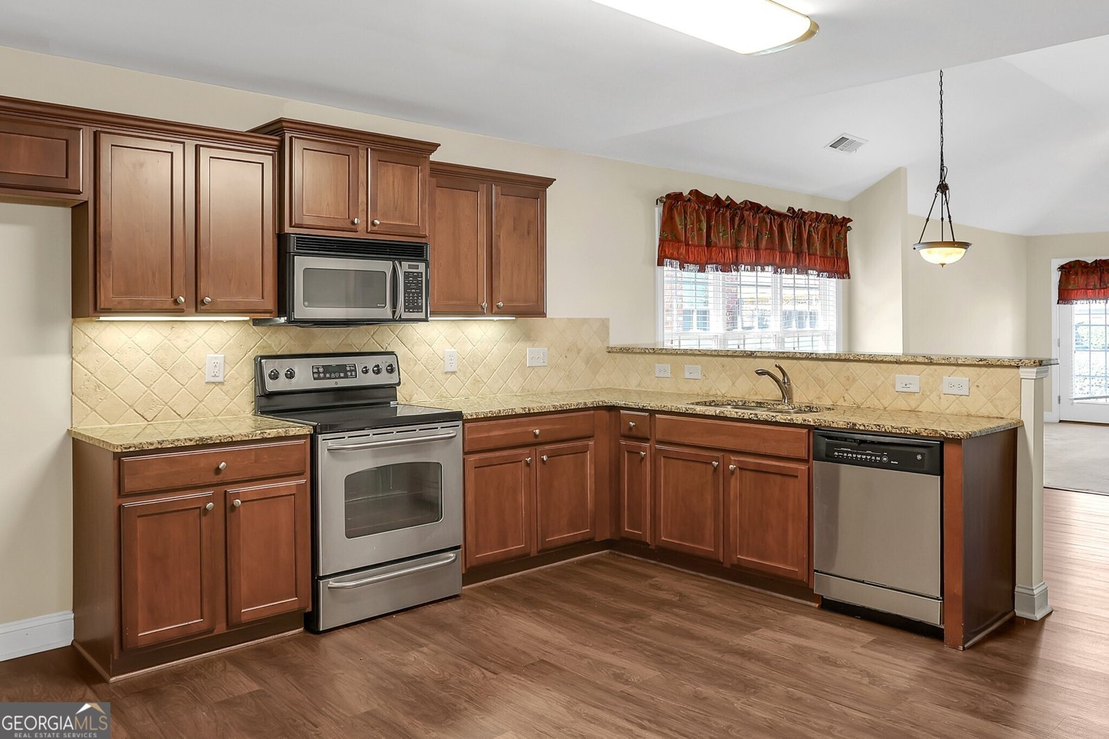 2055 Hickory Station Circle Snellville - Photo 9