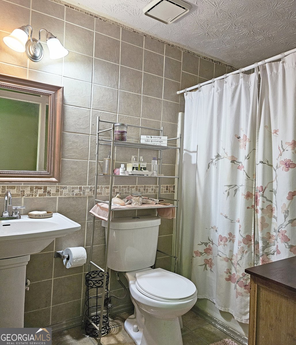 708 Greenhedge Drive Stone Mountain - Photo 13