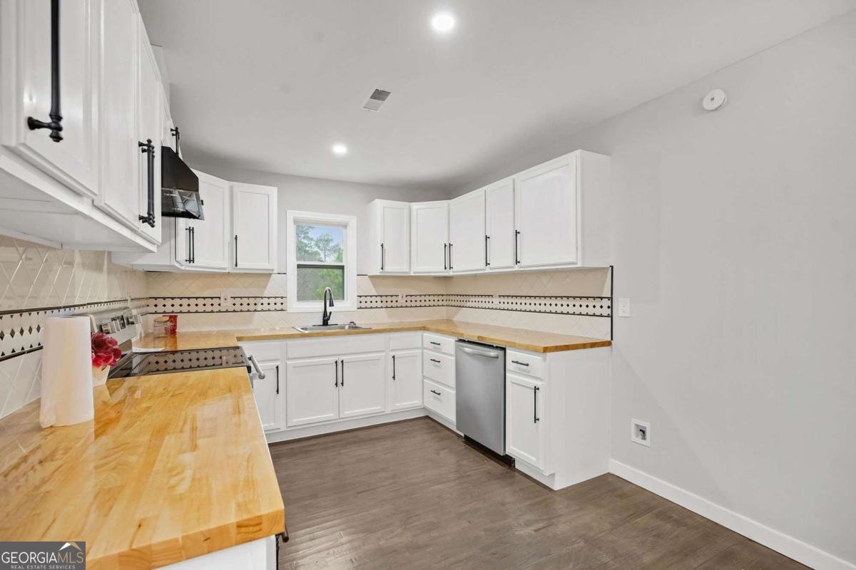 766 Longleaf Drive Forest Park - Photo 10