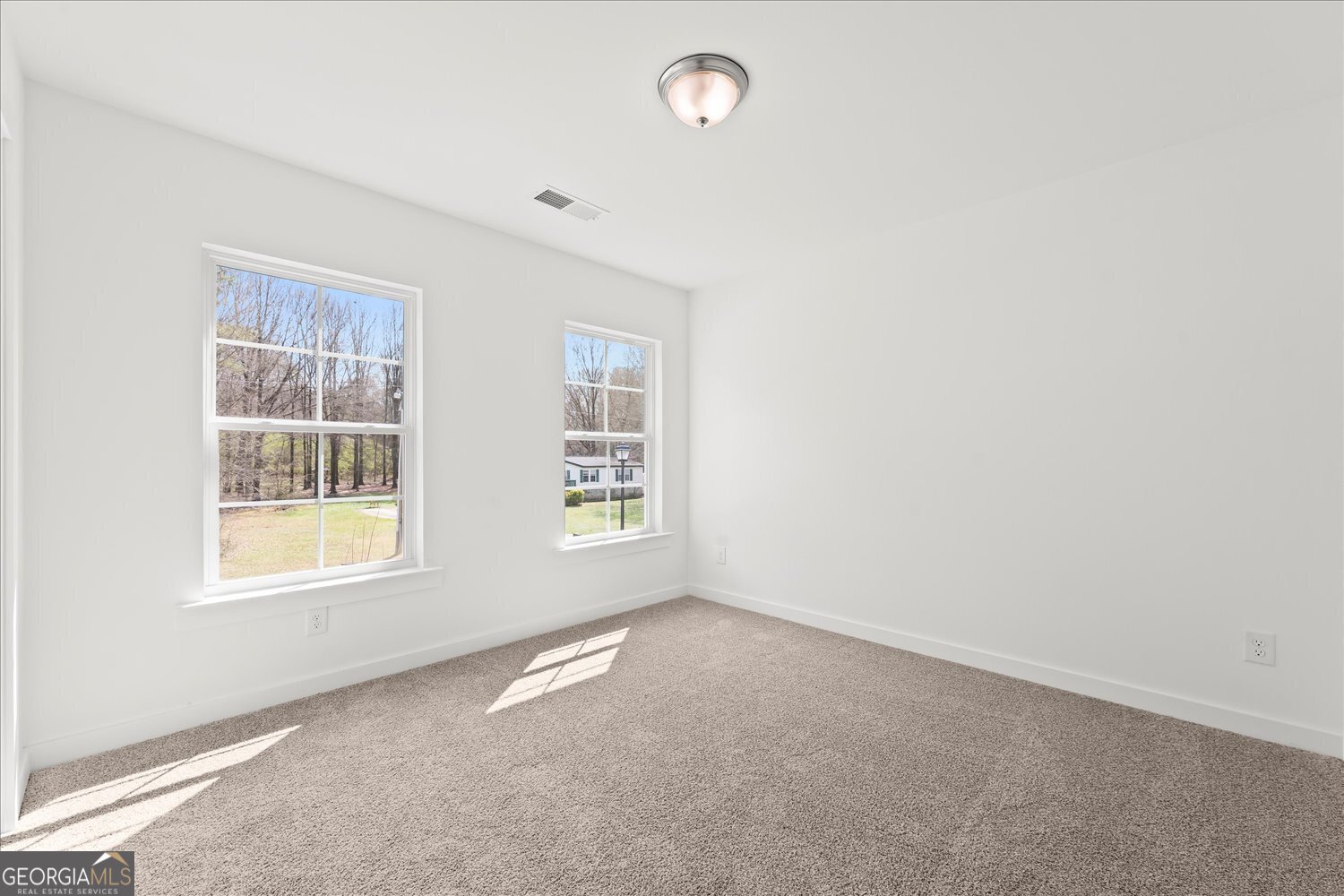 524 Lillian Way Statham - Photo 28