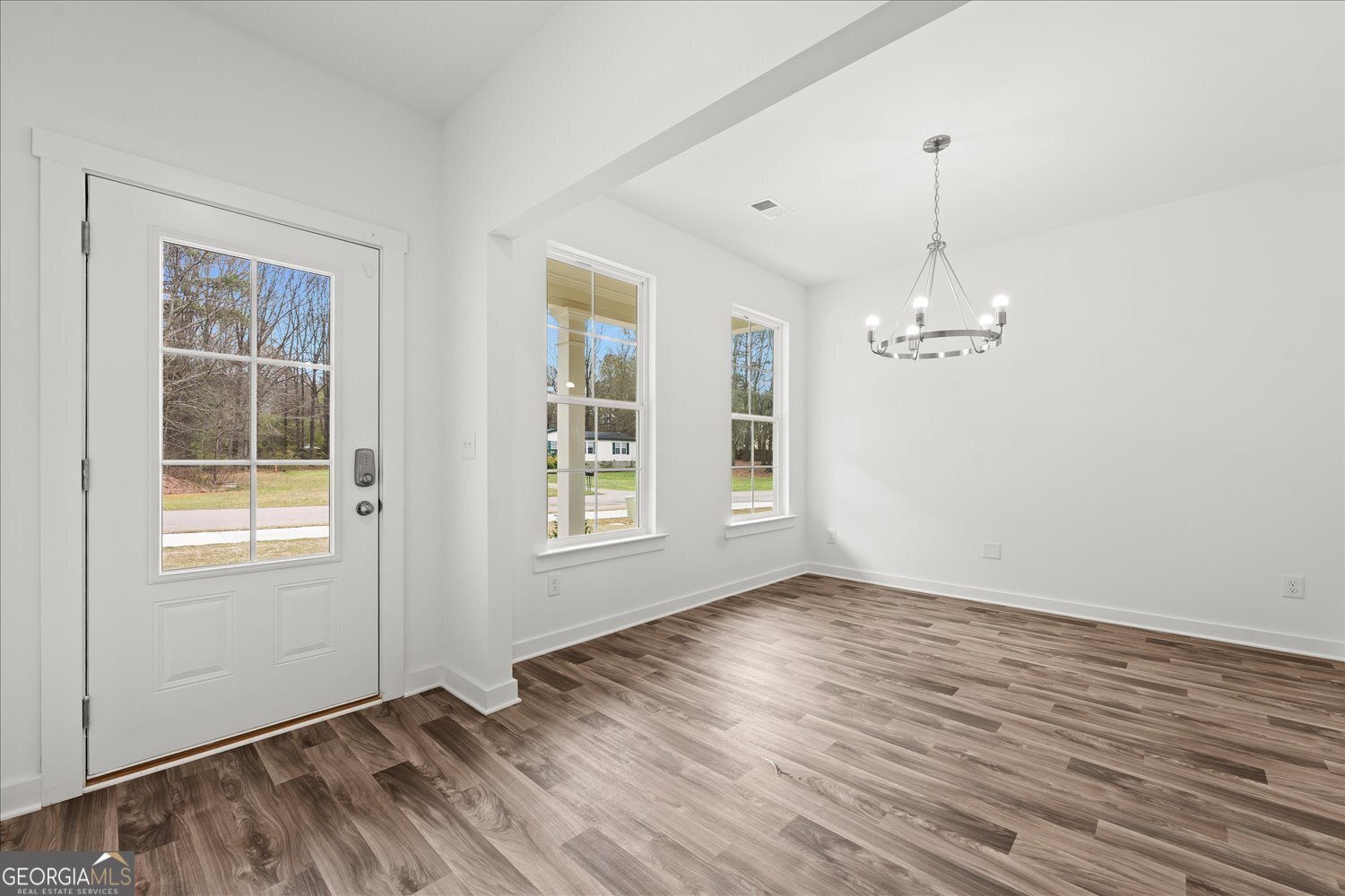 524 Lillian Way Statham - Photo 6