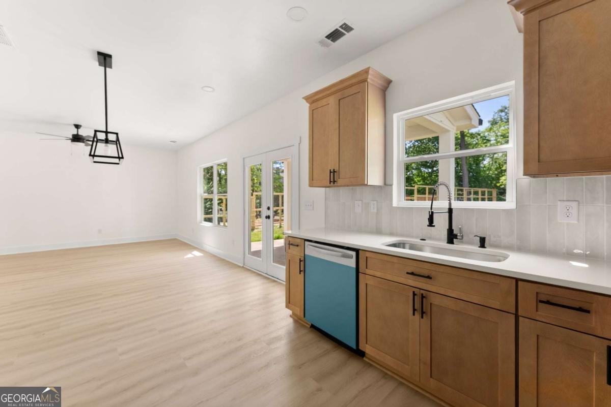 172 Llewellyn st Clarkesville - Photo 17