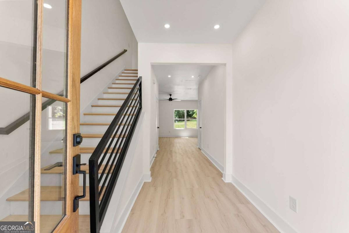 172 Llewellyn st Clarkesville - Photo 7