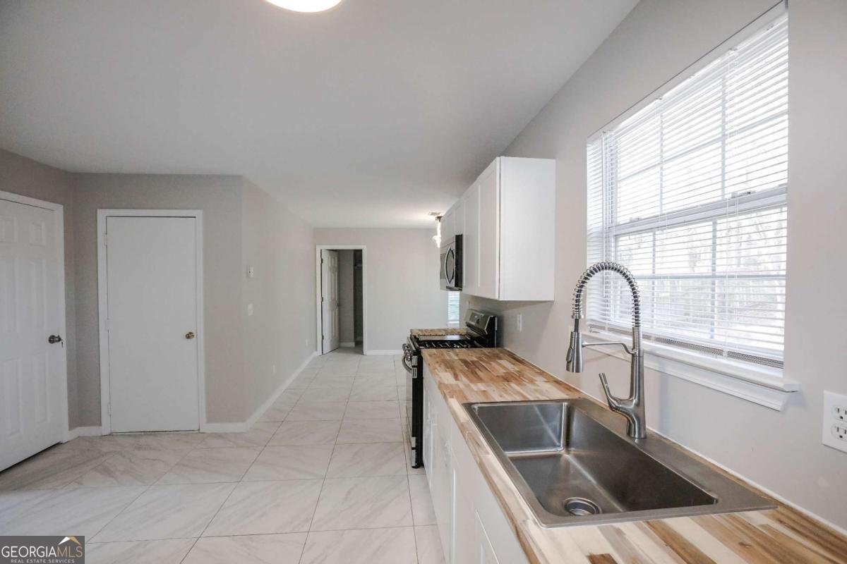 1983 Smithfield Avenue Ellenwood - Photo 18