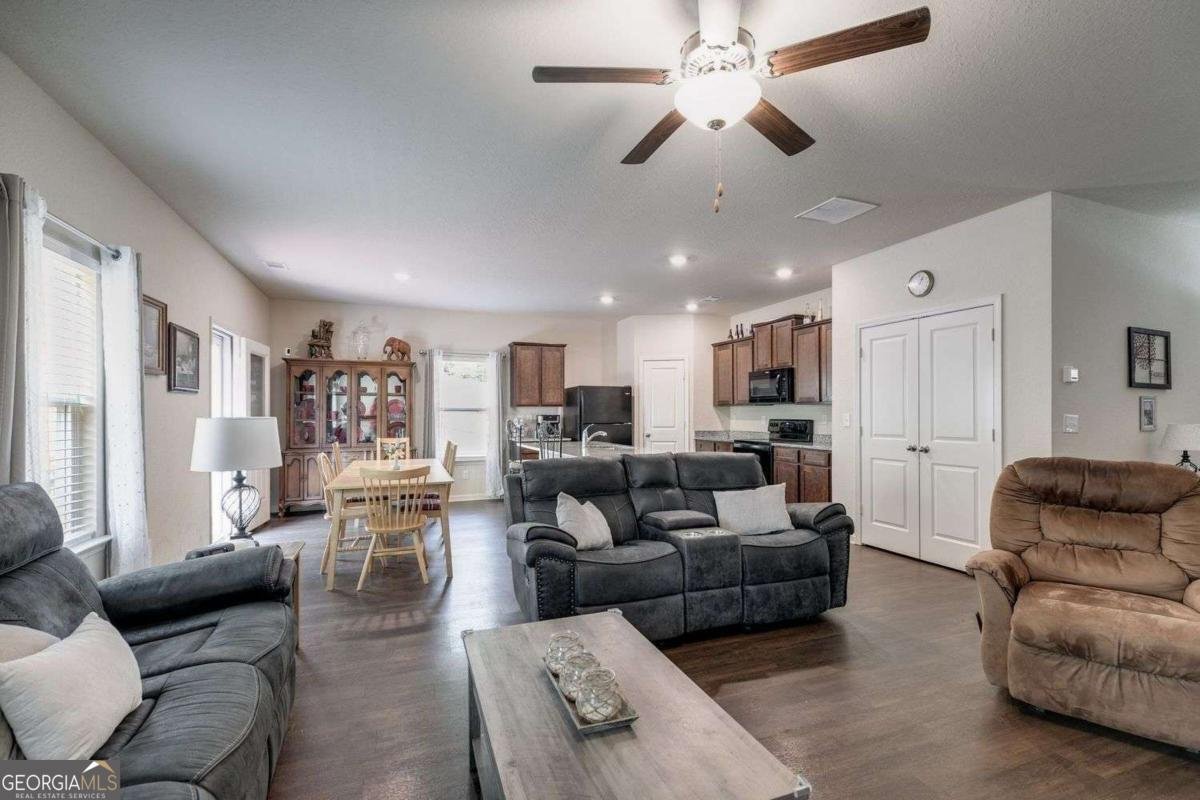 1018 Nandina Court Villa Rica - Photo 18