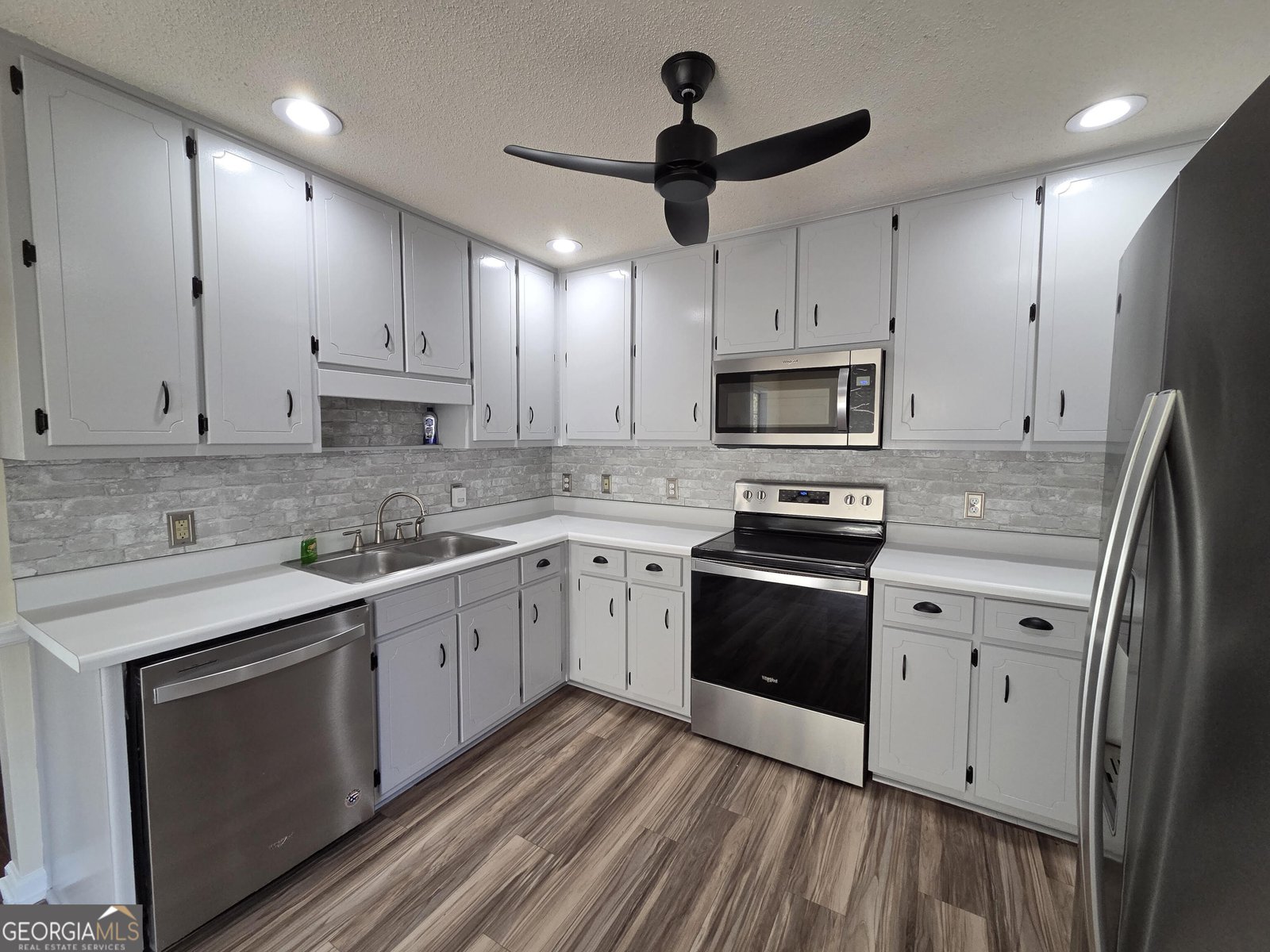 145 Creekside Way McDonough - Photo 16