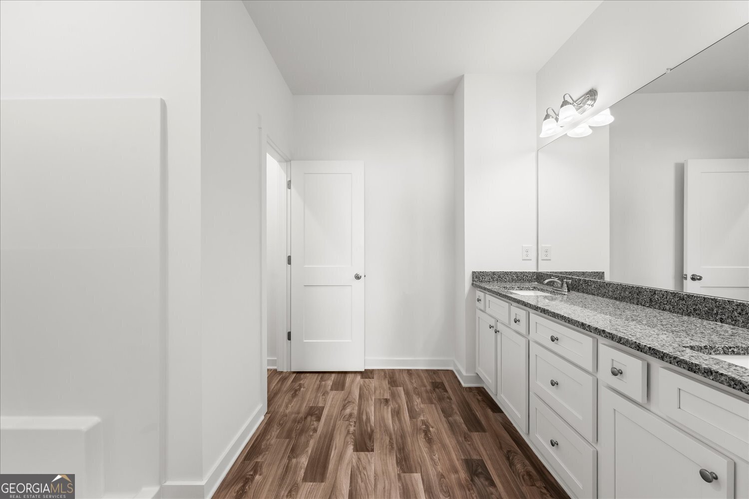 526 Lillian Way Statham - Photo 17