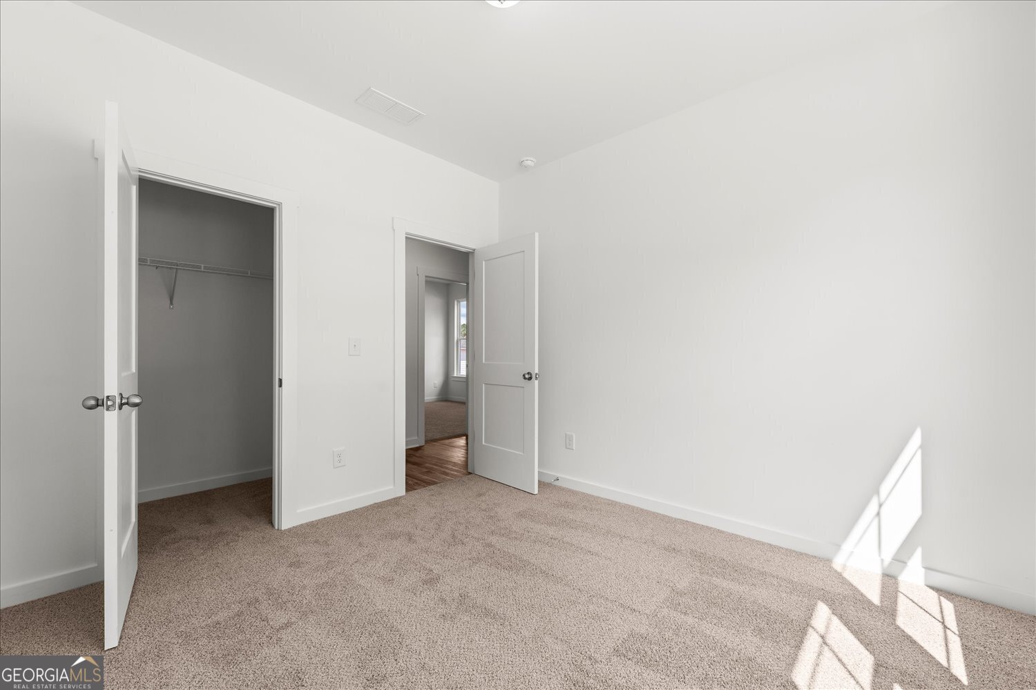 526 Lillian Way Statham - Photo 8