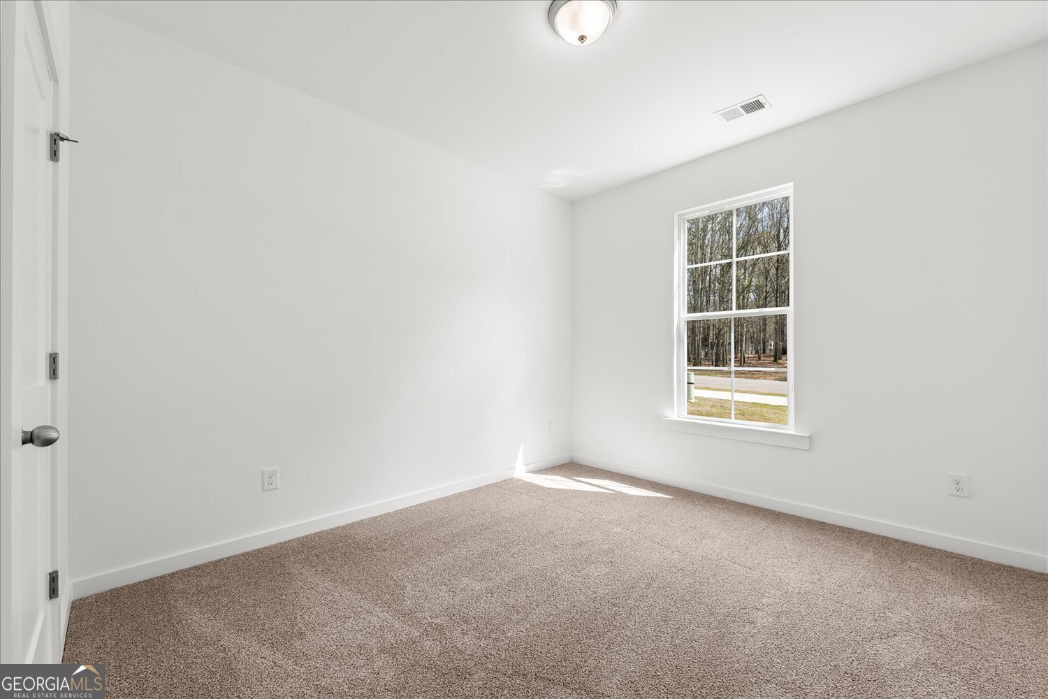 526 Lillian Way Statham - Photo 9