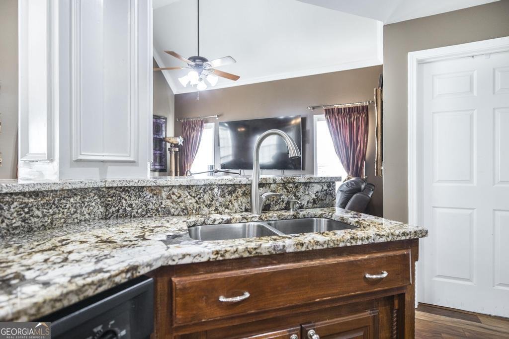 161 Rowland Circle Byron - Photo 18