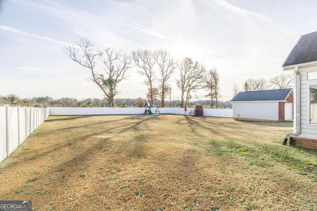 161 Rowland Circle Byron - Photo 43