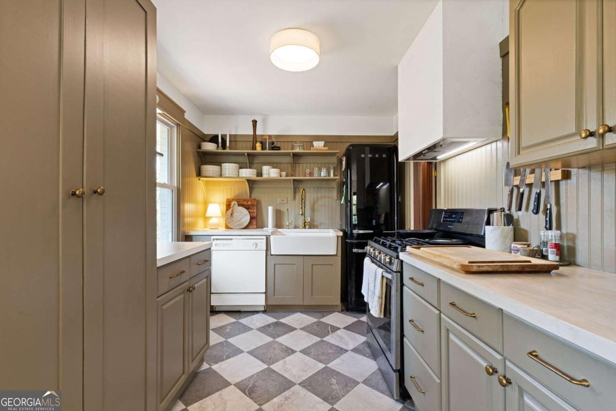 566 Lyle Drive Marietta - Photo 11