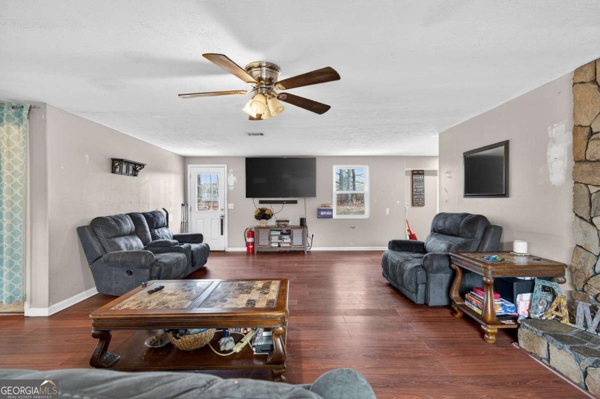 5720 Bob White Lane Douglasville - Photo 6