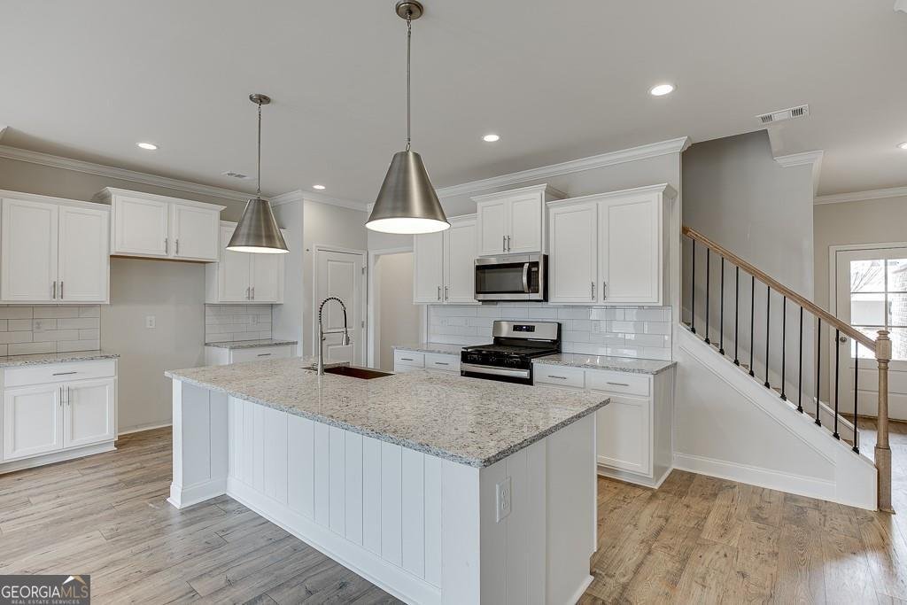 761 Woods Chapel Road Sugar Hill - Photo 6