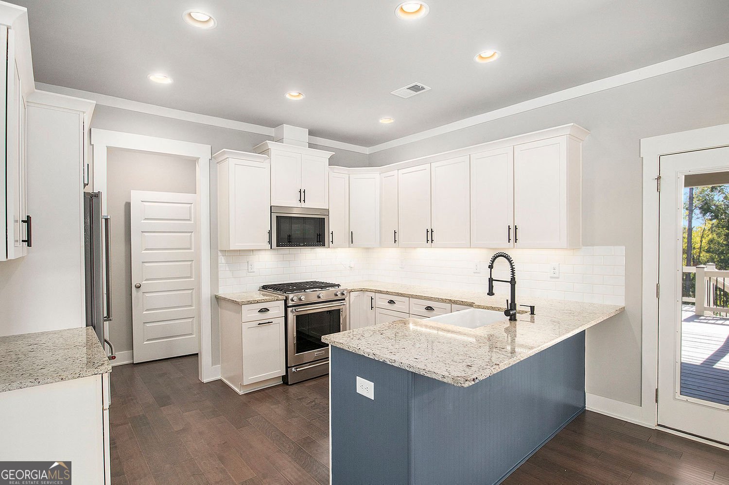 8715 Bethel Road Gainesville - Photo 13