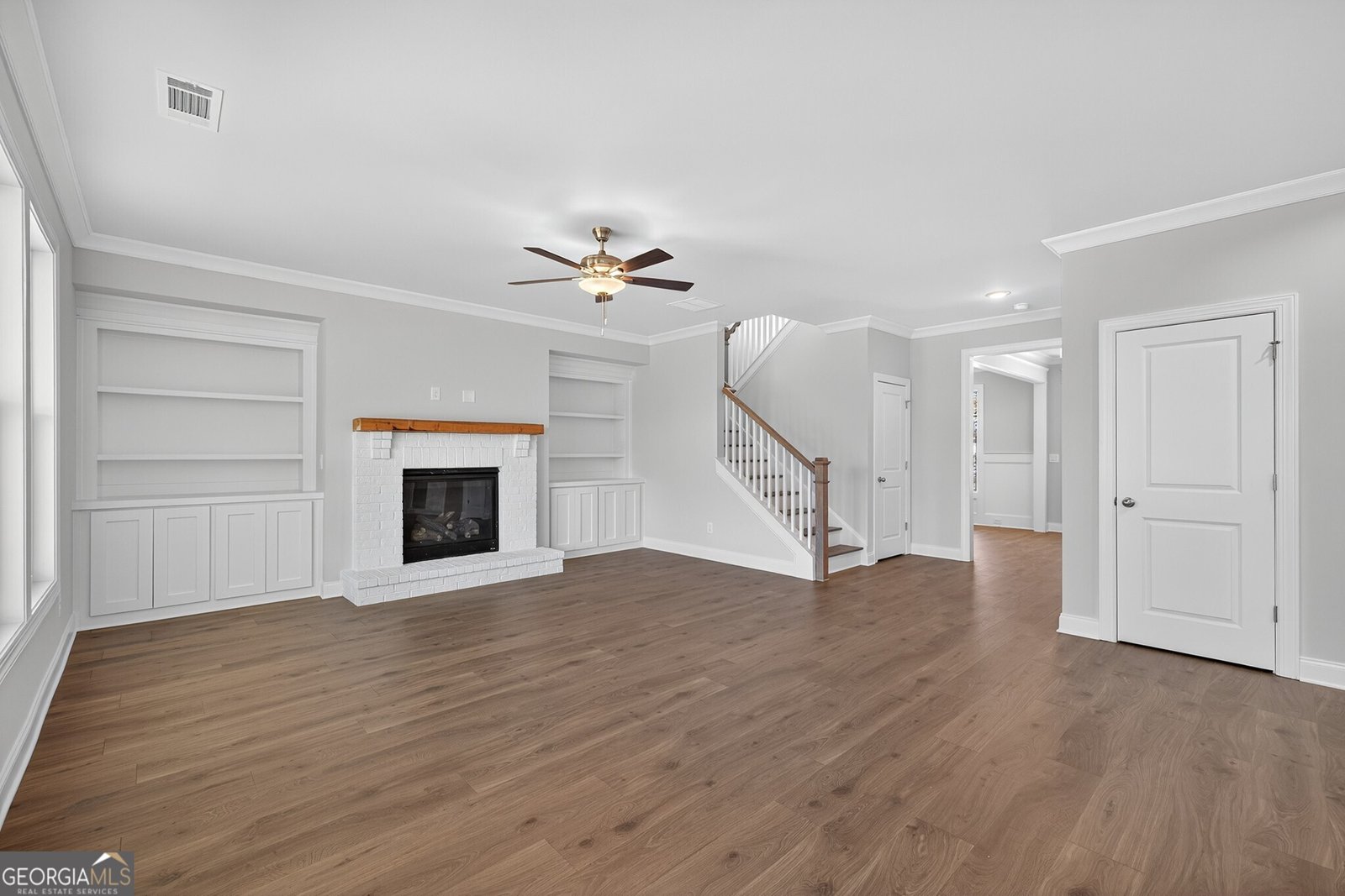 5583 Spring Street Flowery Branch - Photo 8