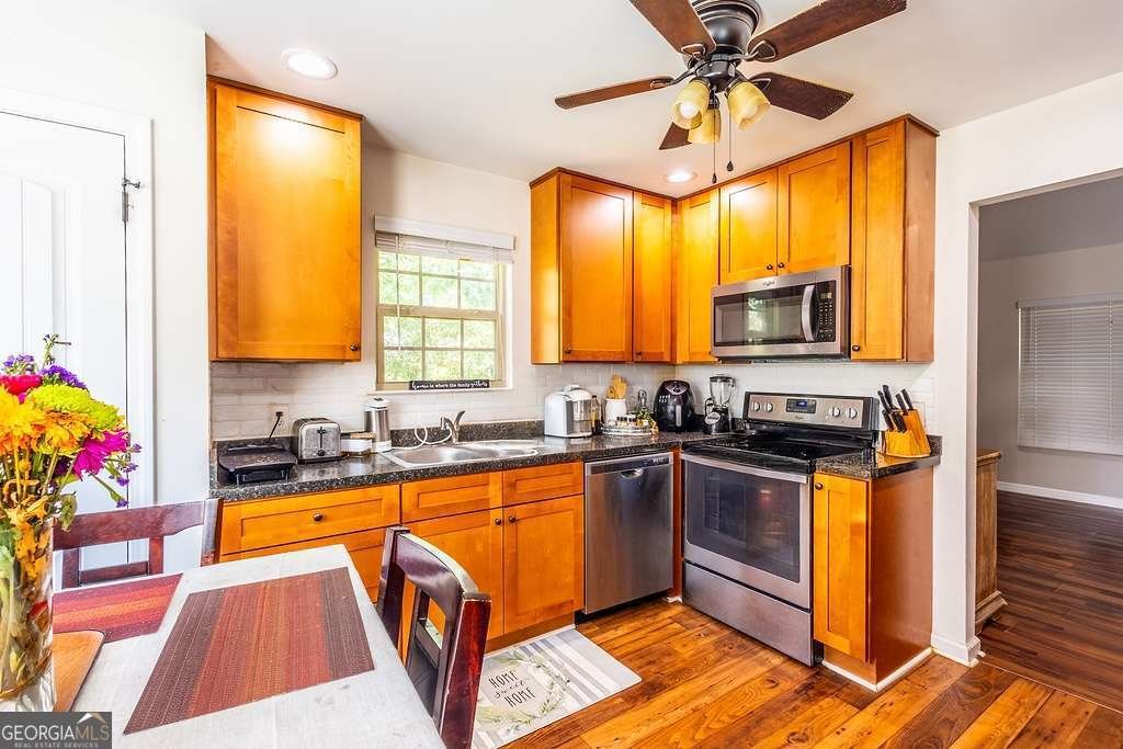 3907 Robin Court Acworth - Photo 9