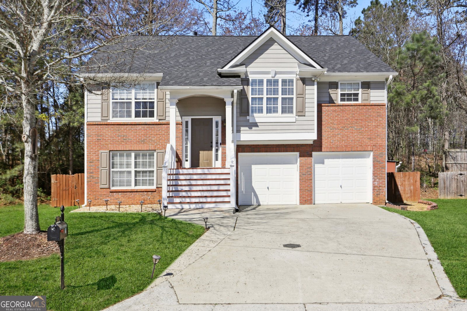 2400 Hampton Estates Drive Marietta - Photo 1