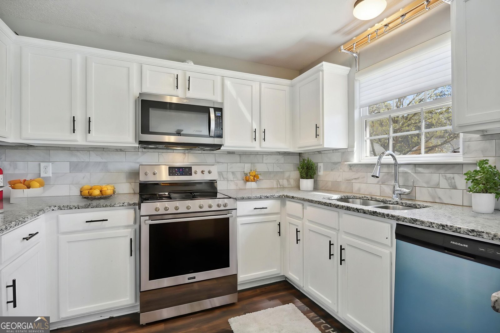 2400 Hampton Estates Drive Marietta - Photo 9