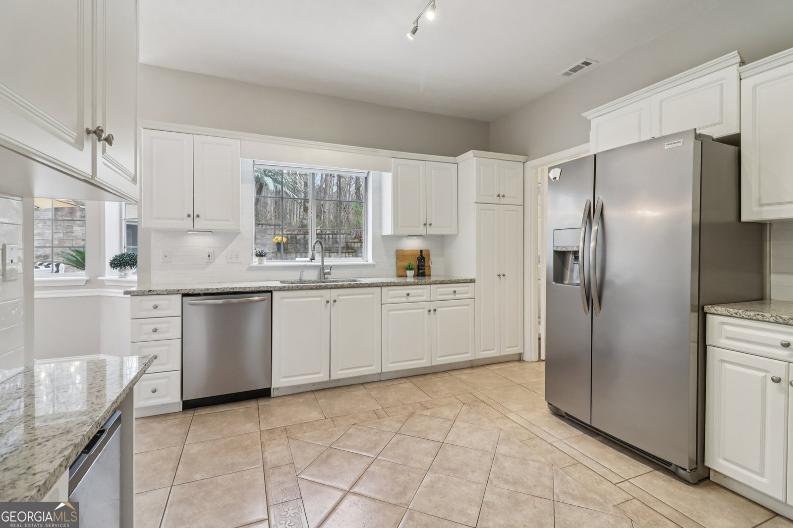 175 Meredith Way Stockbridge - Photo 20