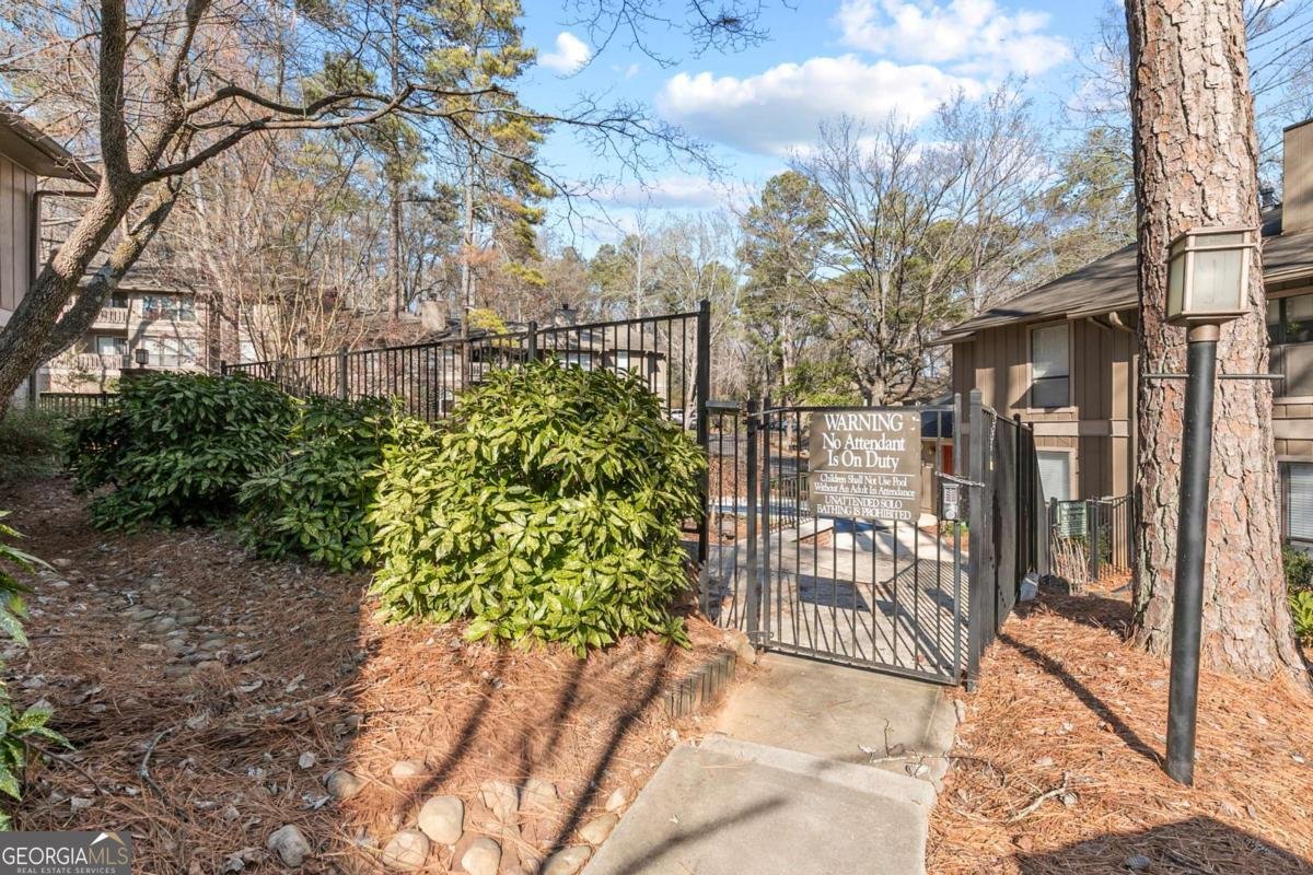 8740 Roswell Road Atlanta - Photo 27