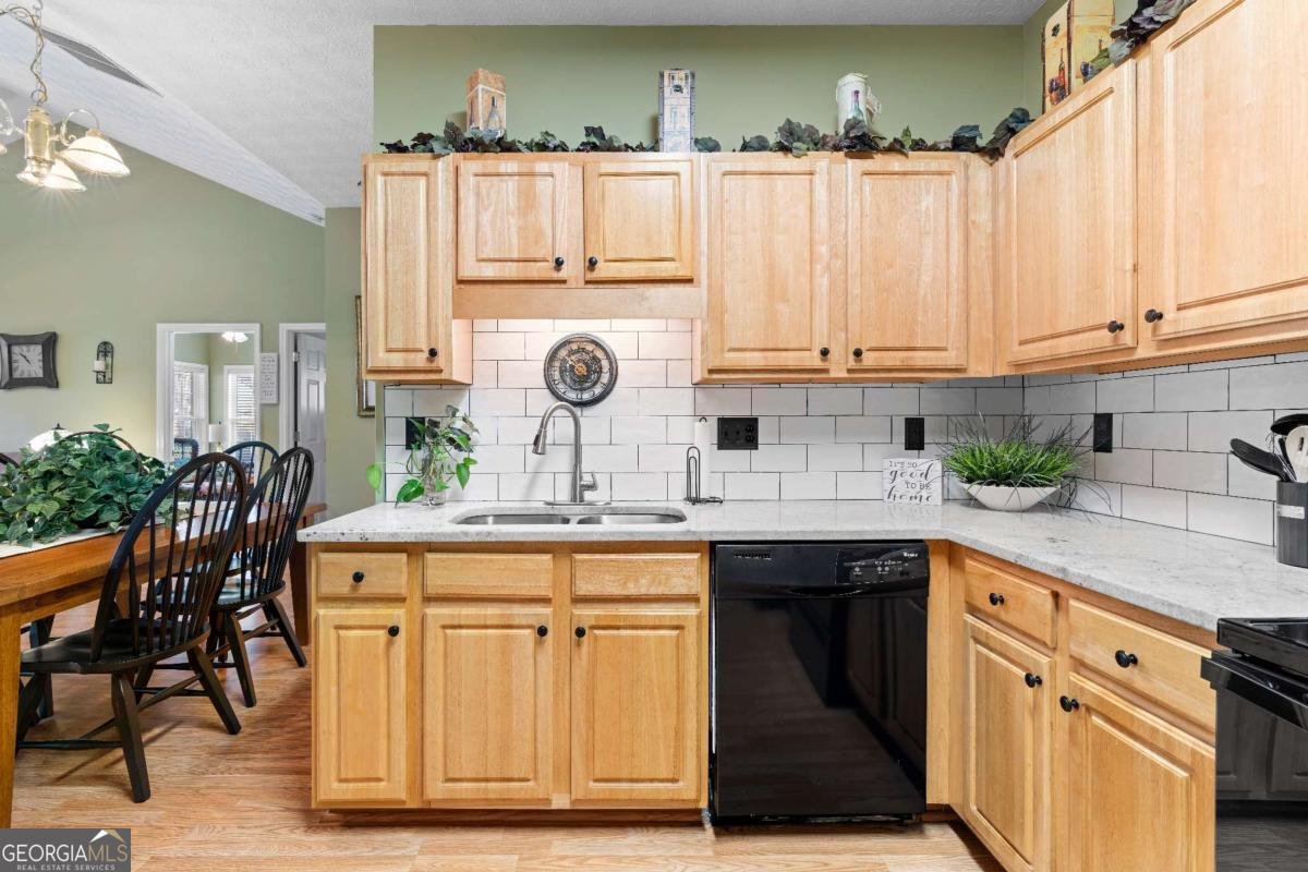 3731 Villa Springs Circle Powder Springs - Photo 16