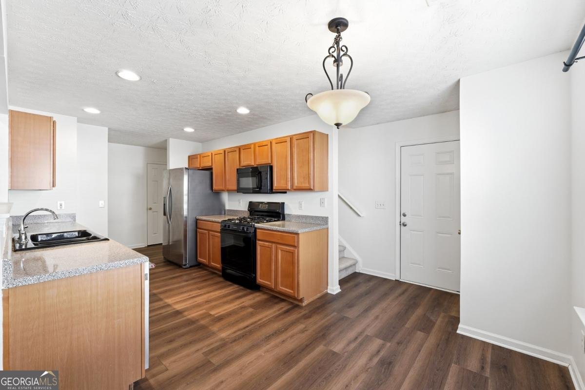 166 Village Trace Woodstock - Photo 18