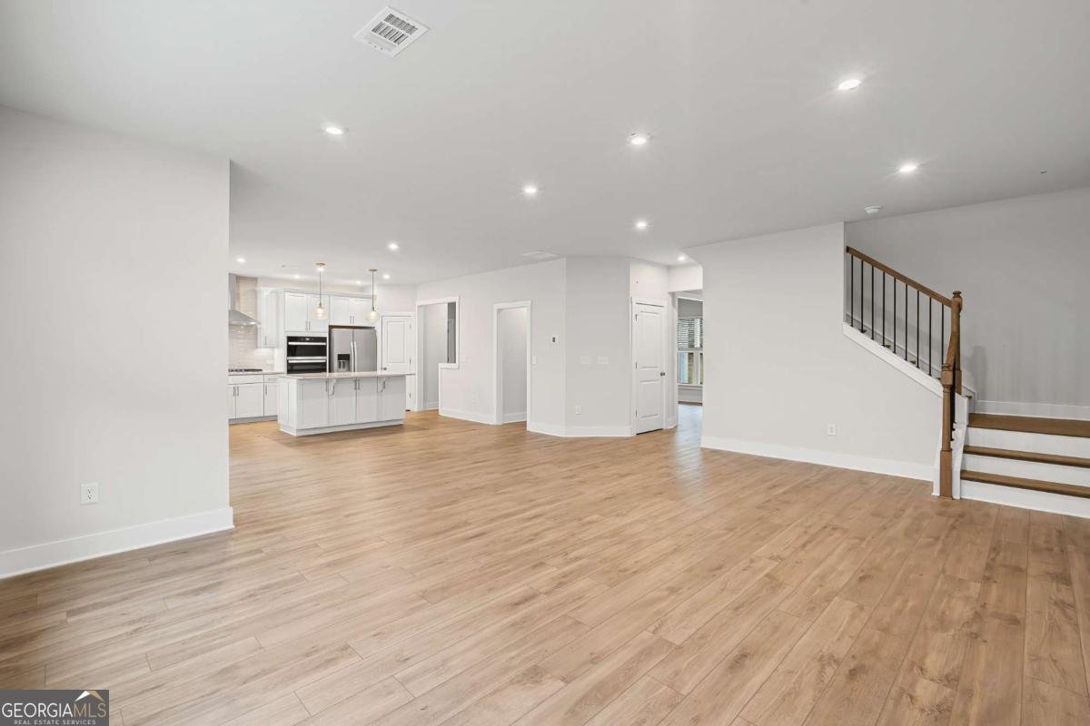 4910 Rosarian Drive Cumming - Photo 10