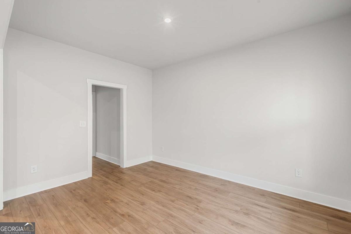 4910 Rosarian Drive Cumming - Photo 8