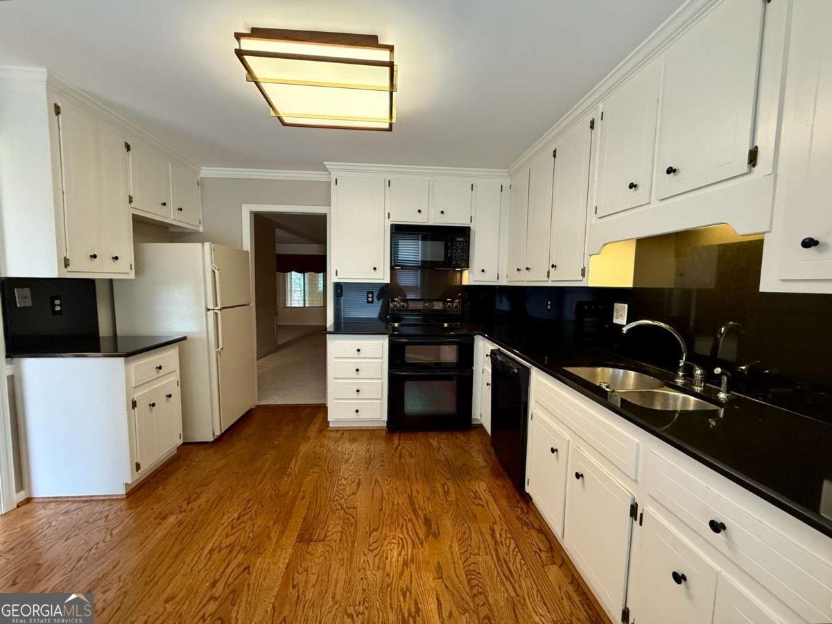 1392 Old Virginia Court Marietta - Photo 9