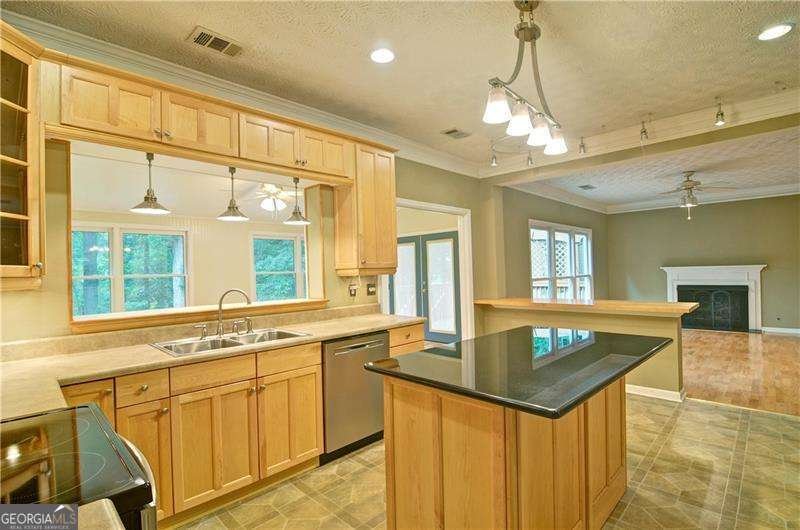 2212 McQuiston Drive Marietta - Photo 15