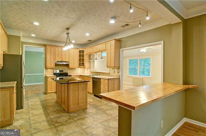 2212 McQuiston Drive Marietta - Photo 9