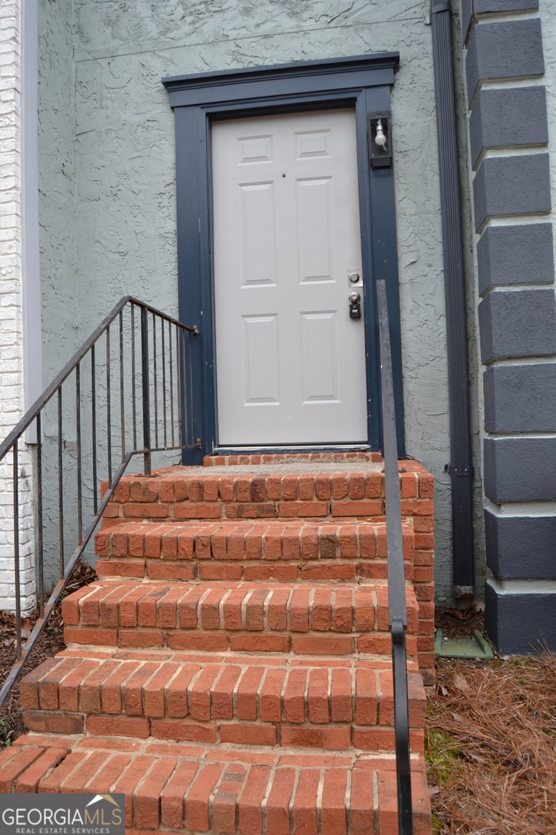 1650 Cedar Bluff Way Marietta - Photo 1