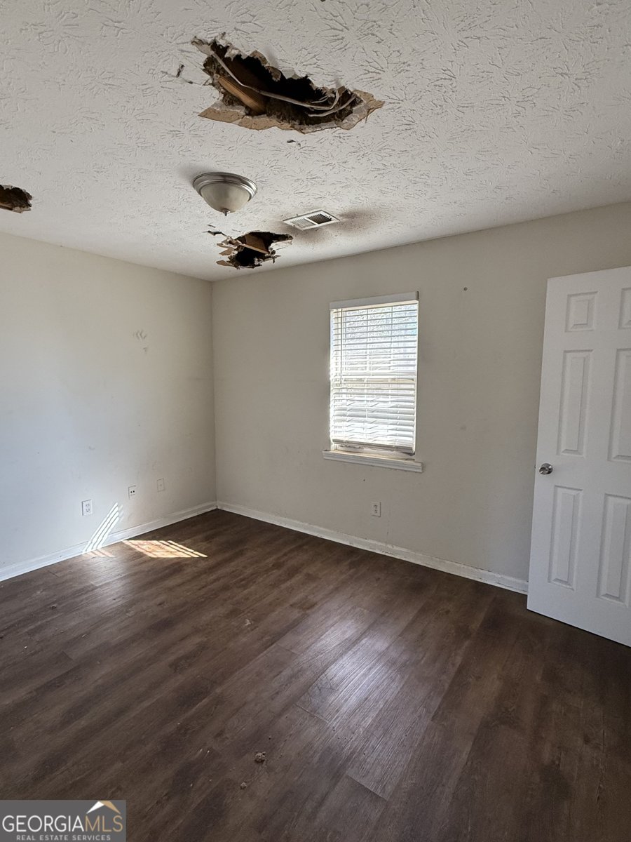 596 Lakeridge Circle Conyers - Photo 11