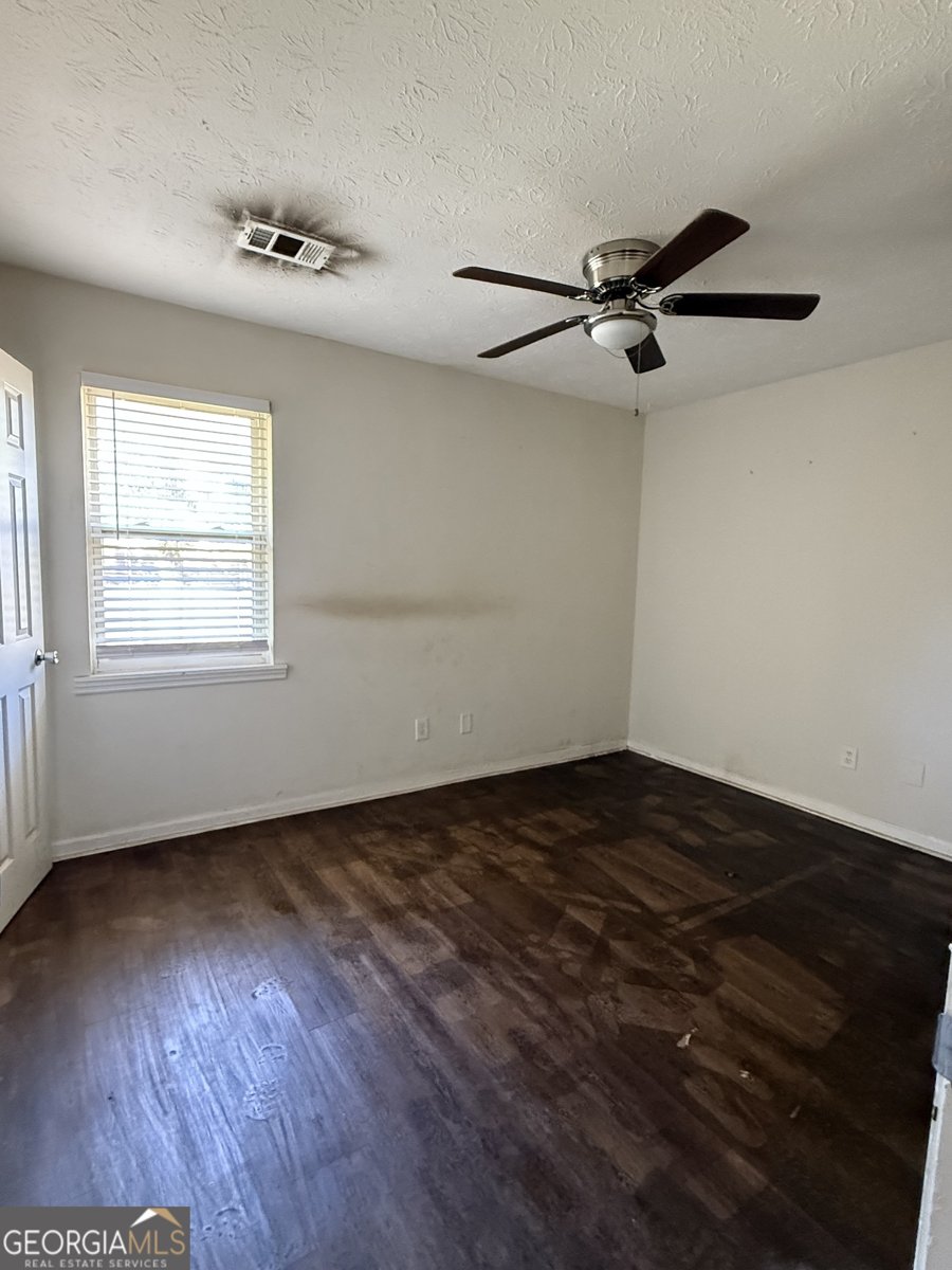 596 Lakeridge Circle Conyers - Photo 12