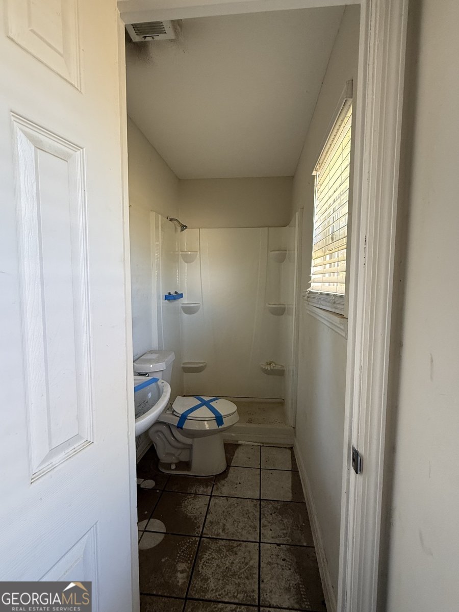 596 Lakeridge Circle Conyers - Photo 13