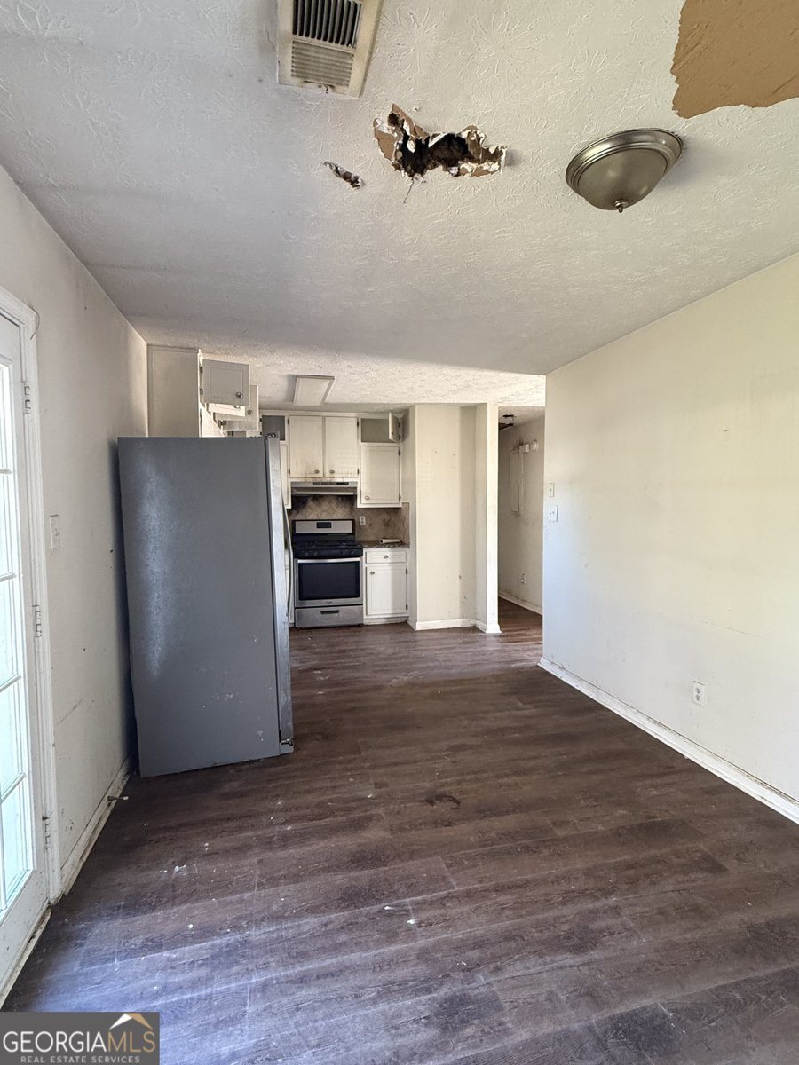 596 Lakeridge Circle Conyers - Photo 7