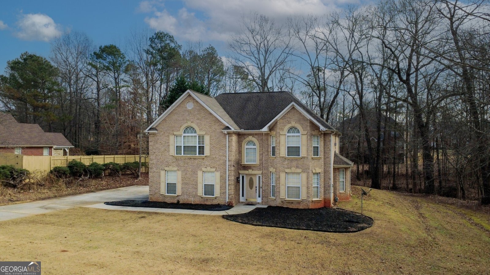 480 Young James Circle Stockbridge - Photo 1